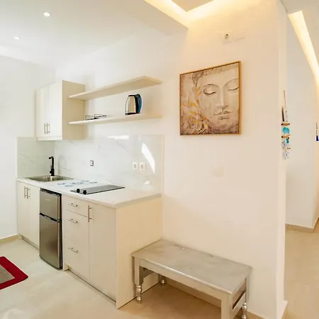 Angelina Apartamento Lefkímmi