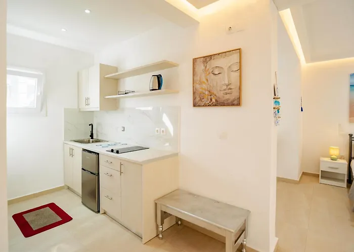 Angelina Apartment Lefkímmi